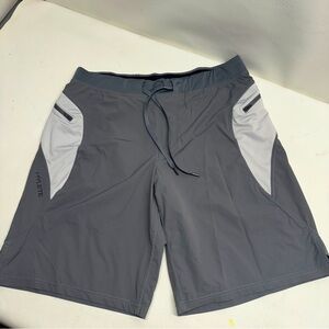 HYLETE MENS SHORTS SIZE X-Large